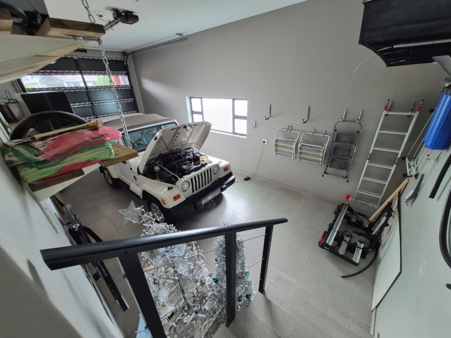 4 Bedroom Property for Sale in Monte Christo Western Cape